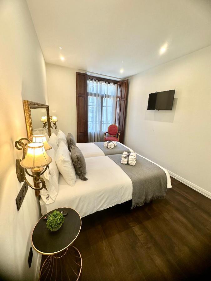 Claren'S Boutique Rooms Cangas De Narcea Ngoại thất bức ảnh