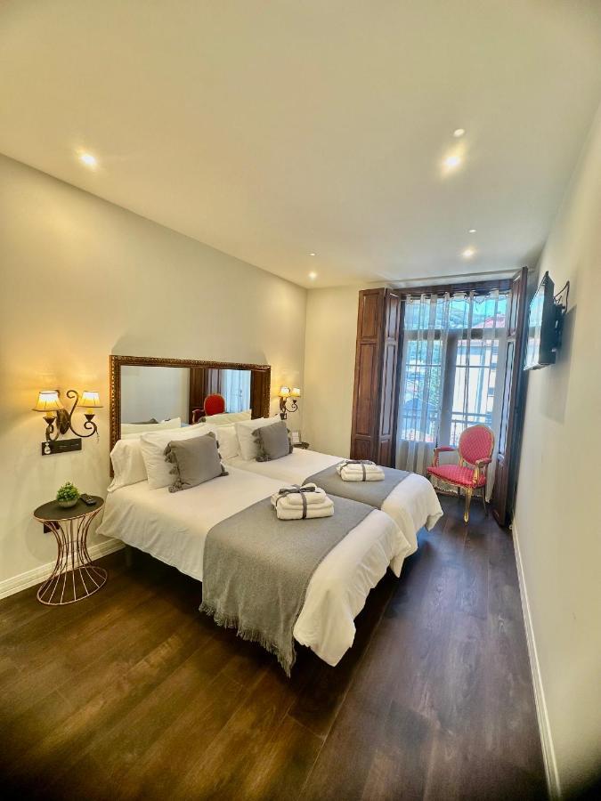 Claren'S Boutique Rooms Cangas De Narcea Ngoại thất bức ảnh