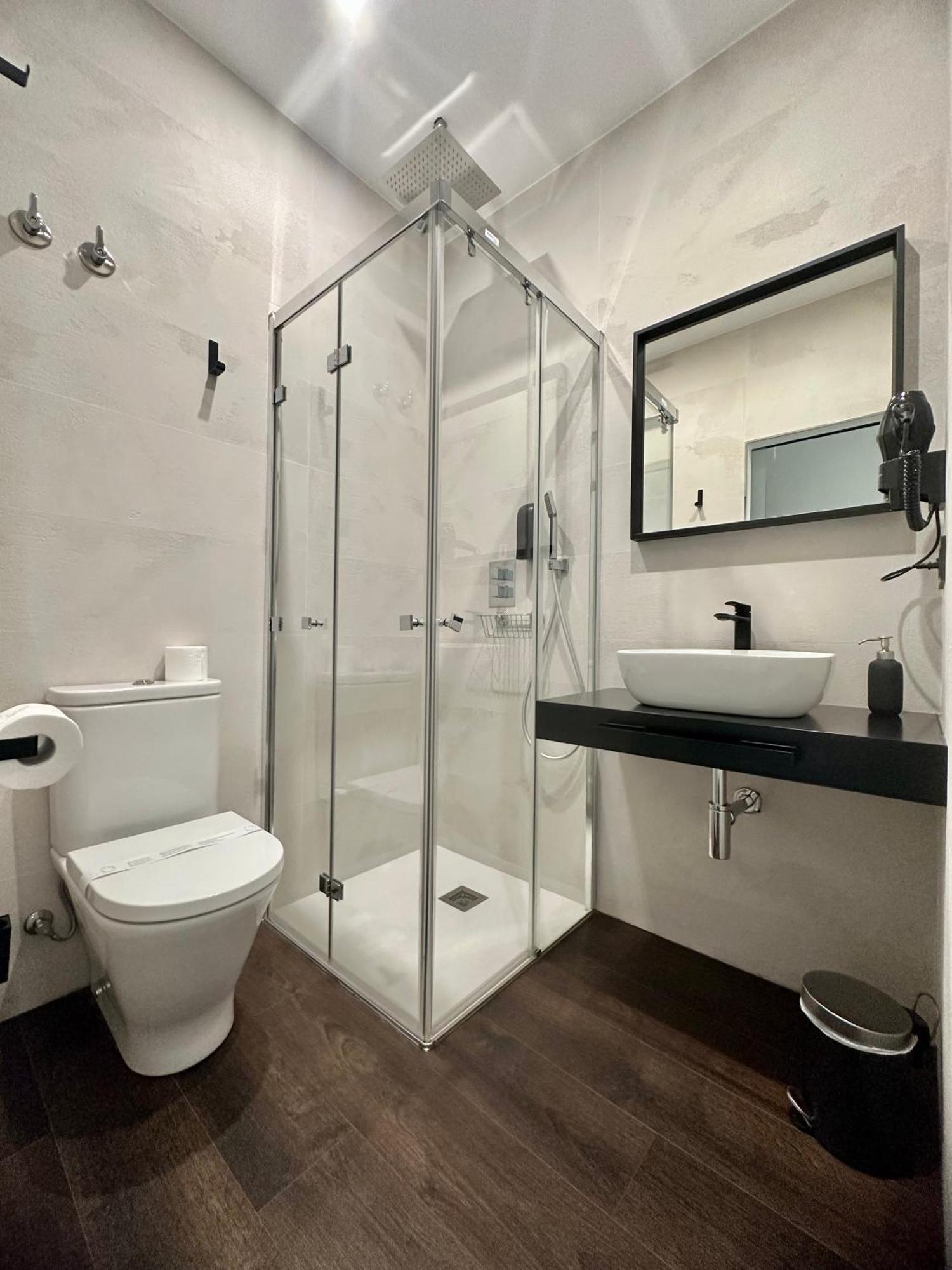 Claren'S Boutique Rooms Cangas De Narcea Ngoại thất bức ảnh