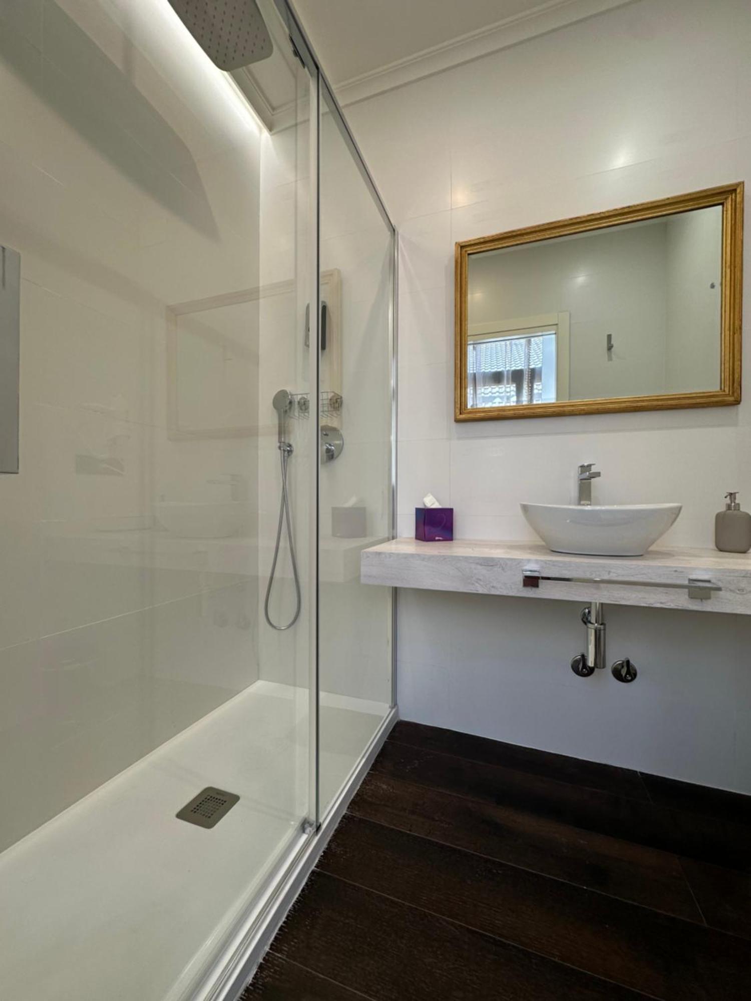 Claren'S Boutique Rooms Cangas De Narcea Ngoại thất bức ảnh